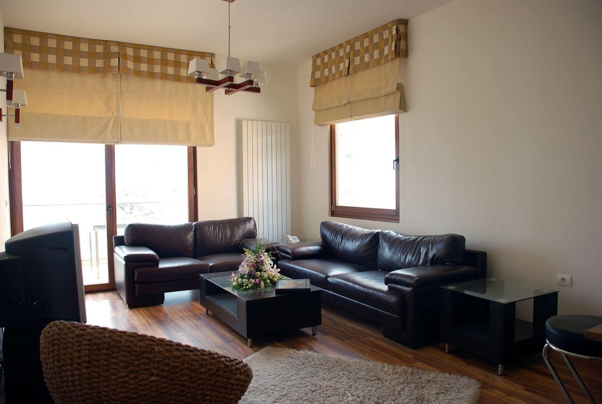 City Suite Aley Bagian luar foto